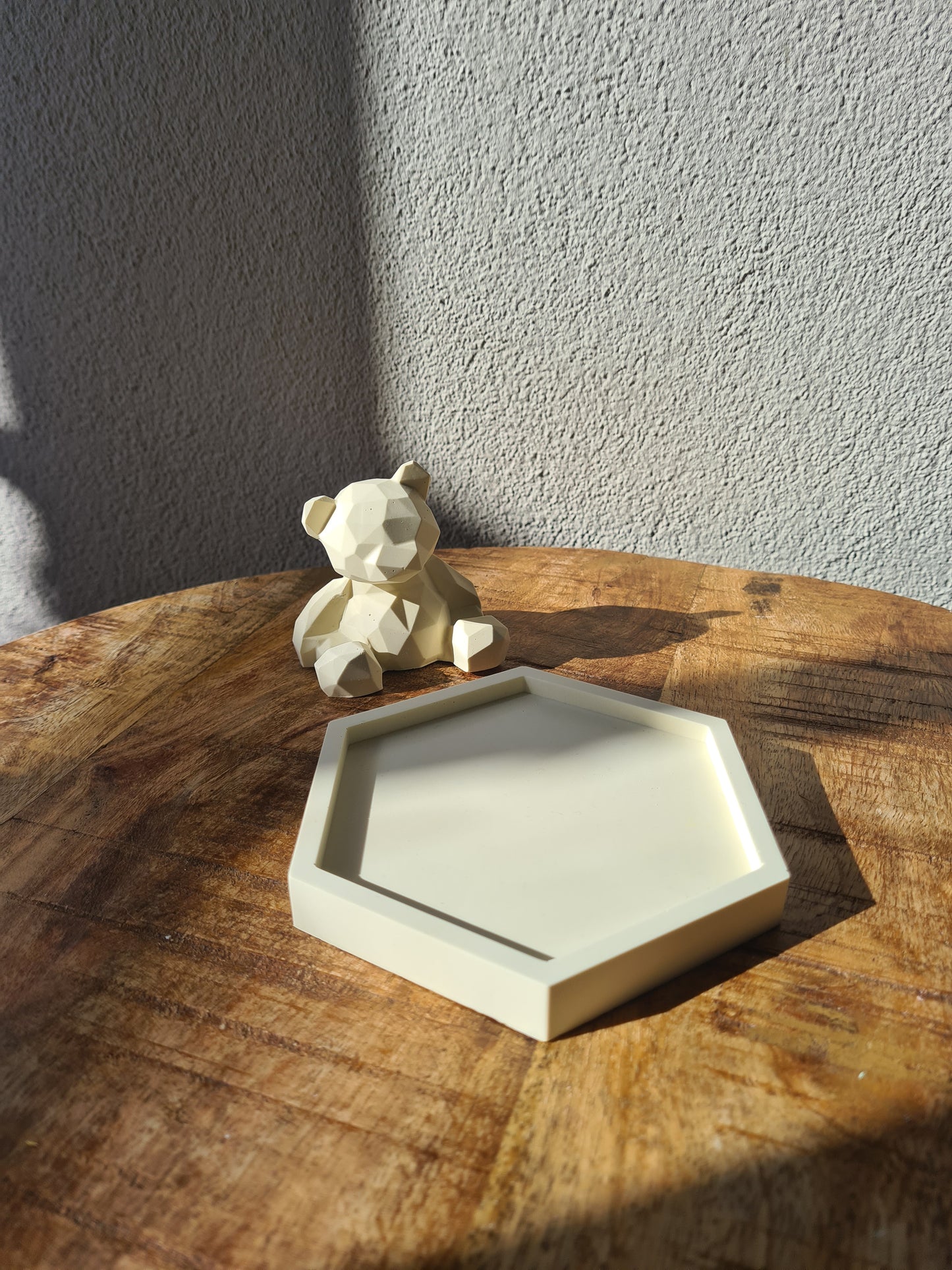 Bear.on.a.tray - pastel - ring bearer - jewelry holder