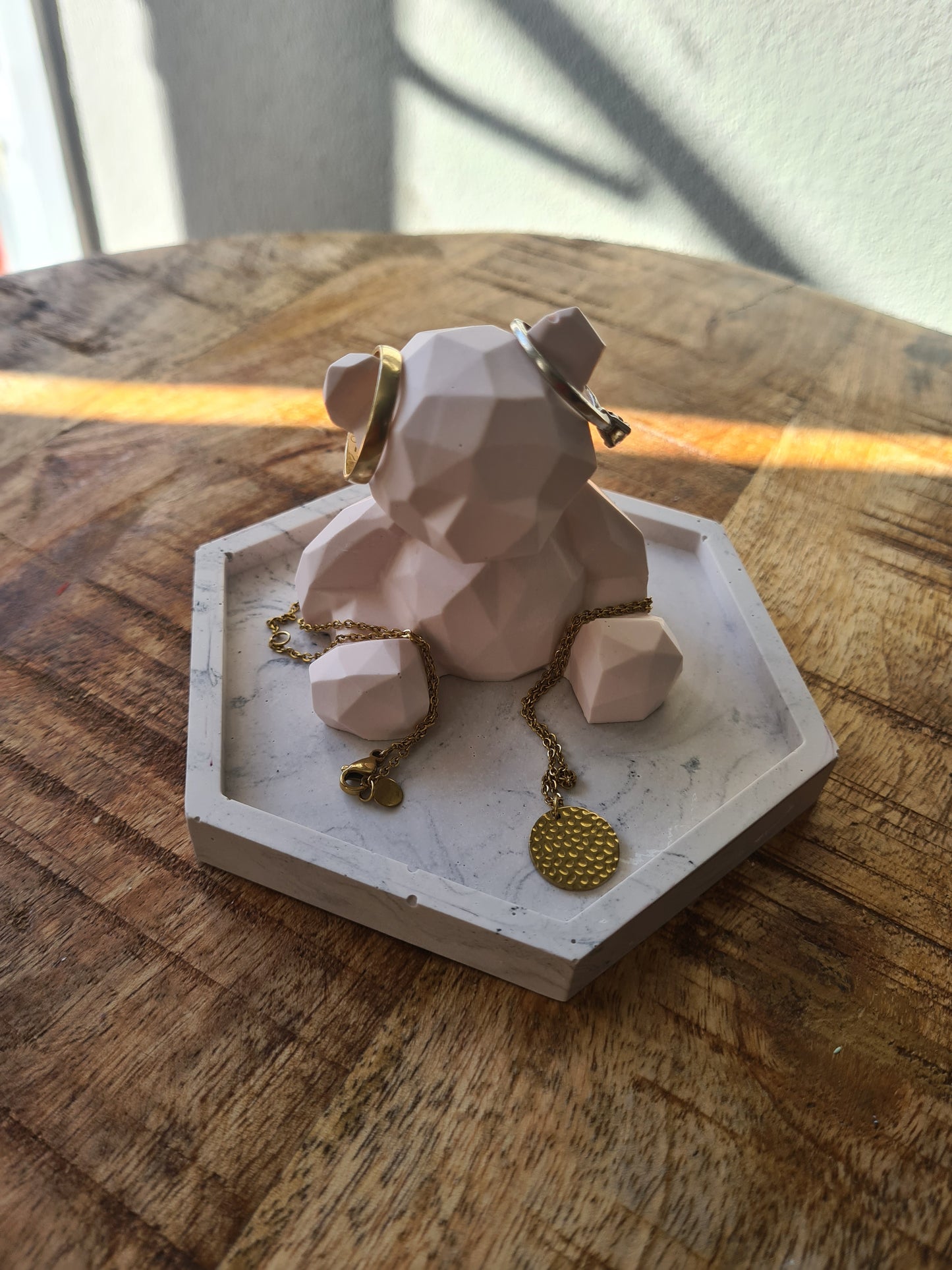 Bear.on.a.tray - pastel - ring bearer - jewelry holder