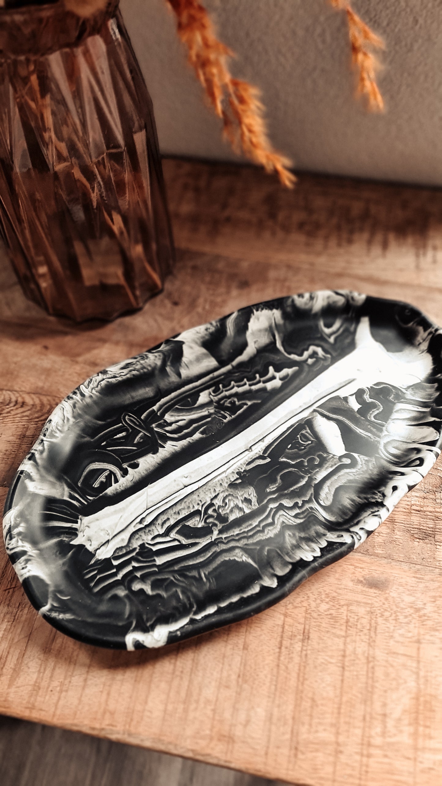 Oval delight tray - Black Marbled